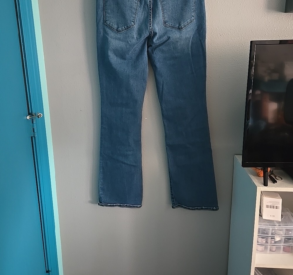 Old Navy Women's Jeans - Kicker Boot Cut Size 10 - Picture 3 of 5